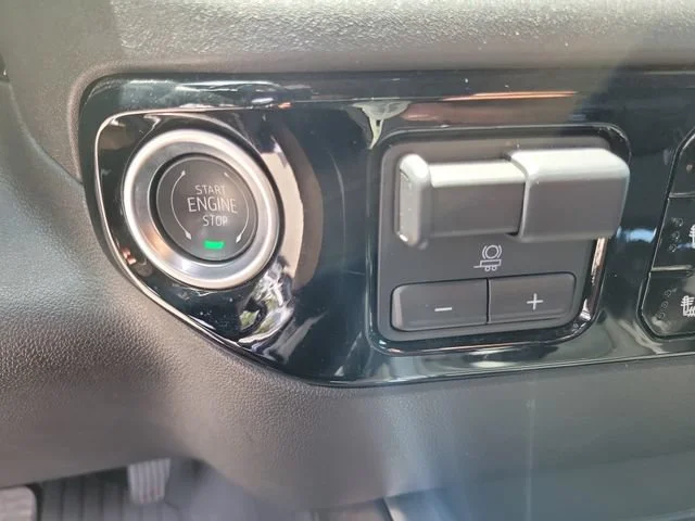 2025 Chevrolet Silverado 1500 LTZ - Photo 35