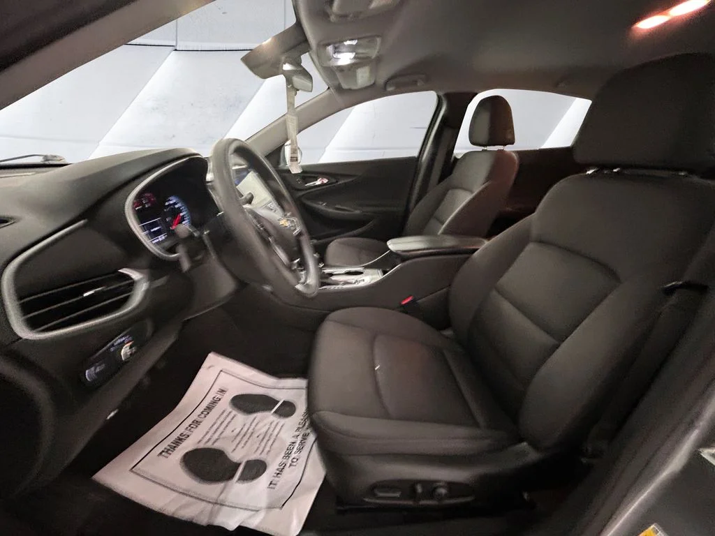 Used 2024 Gray Chevrolet LT image 7