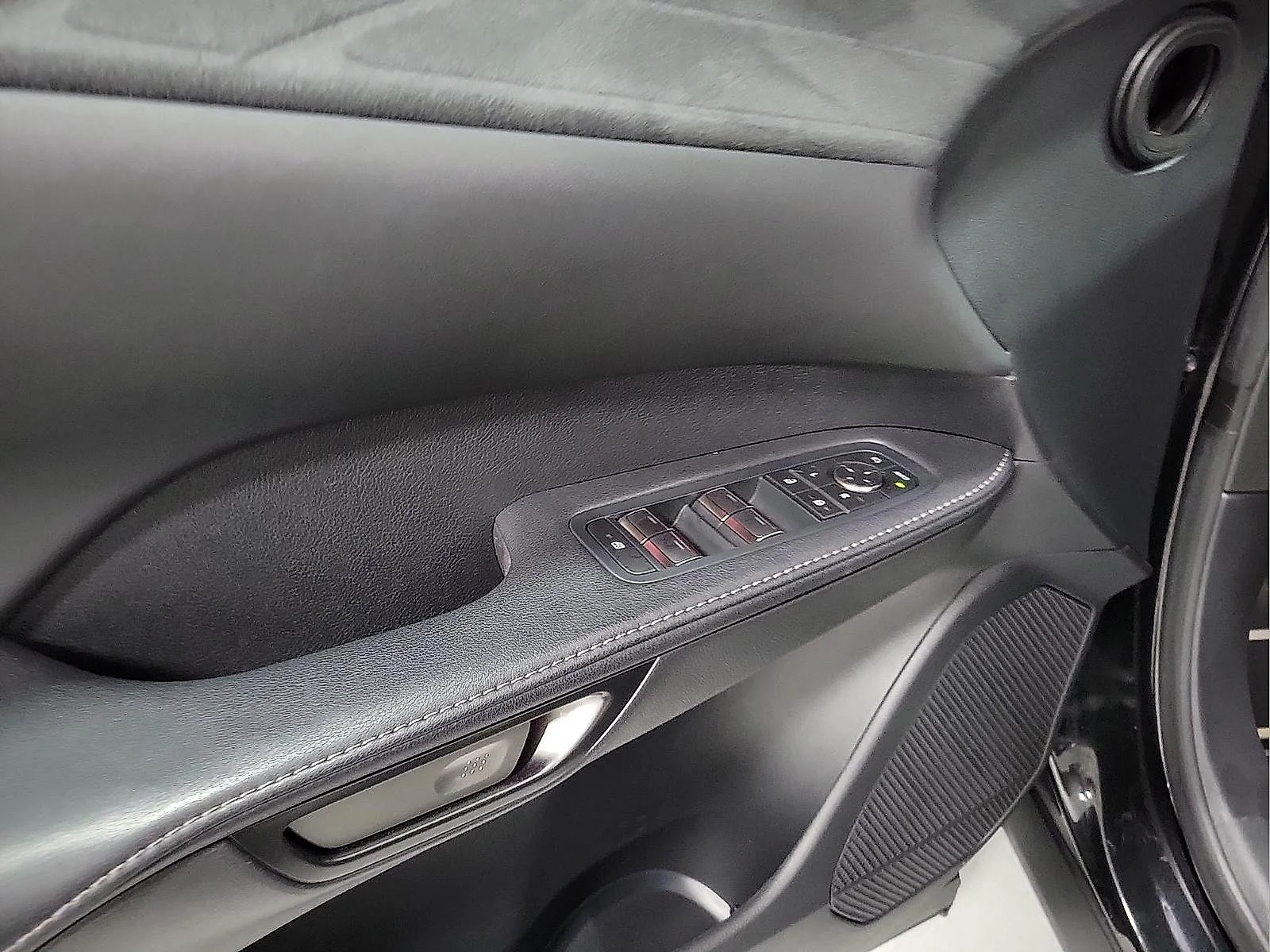 Used 2023 Black Lexus RX 350 F SPORT Handling image 10