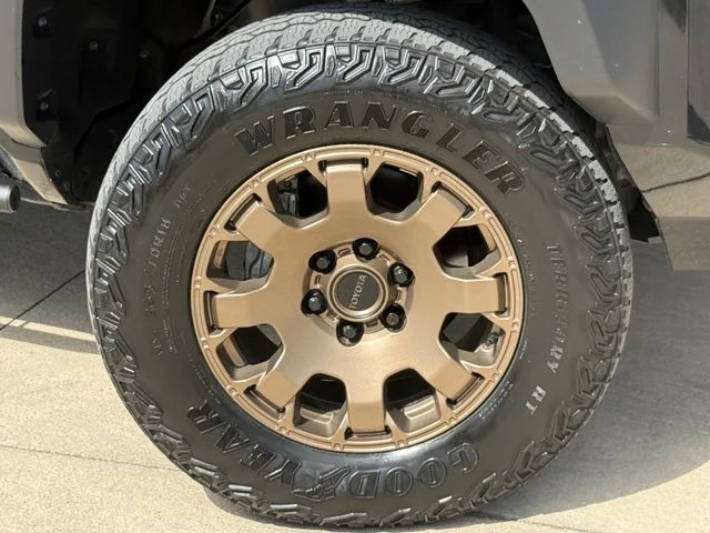 3TYLC5LN2ST028637