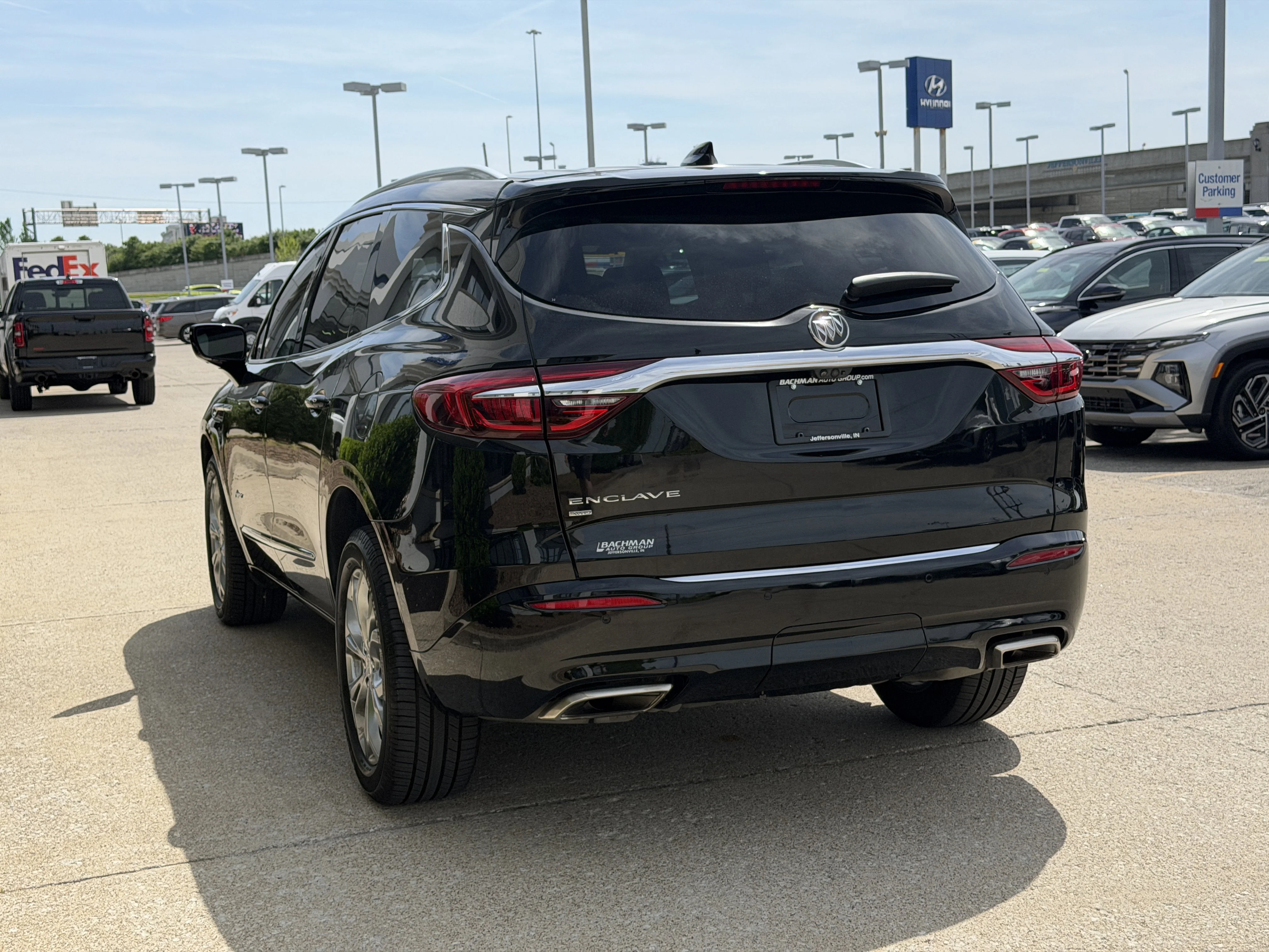 Used 2021 Ebony Twilight Metallic Buick Avenir image 7