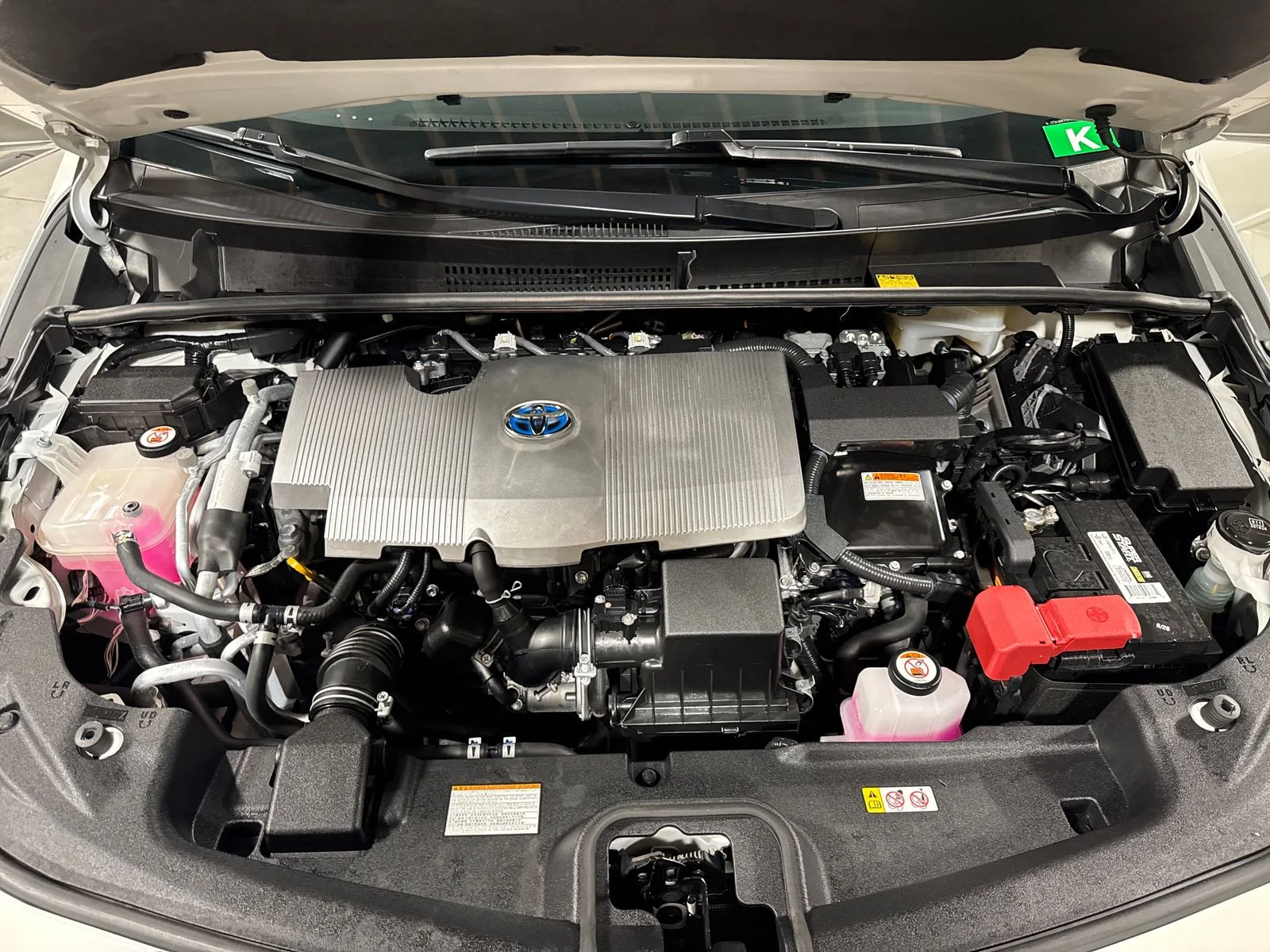 Used 2017 Blizzard Pearl Toyota Premium image 26