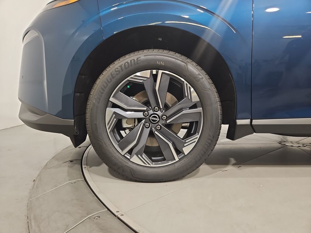 New 2026 Pearl Metallic Nissan SL image 27