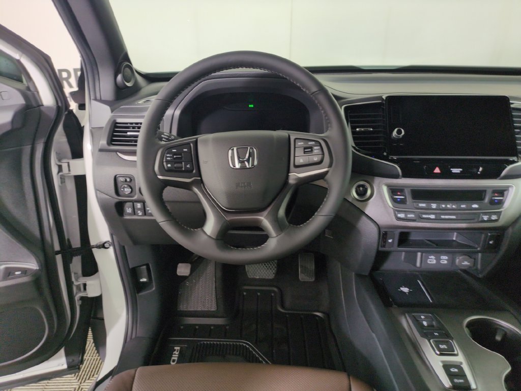 New 2026 Platinum White Pearl Honda RTL image 15