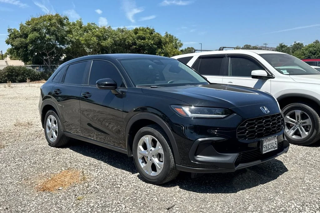 Certified Used 2025  Honda LX image 2