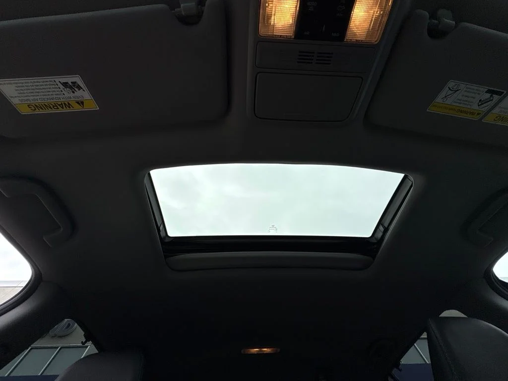 Used 2021 Black Honda EX-L image 29