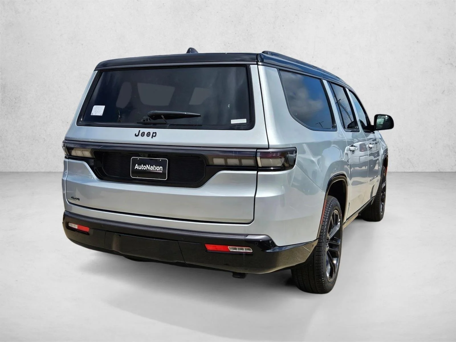 New 2026 Silver Zynith Jeep Summit Reserve image 2