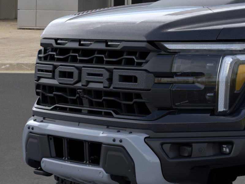 2025 Ford F-150 Raptor - Photo 47