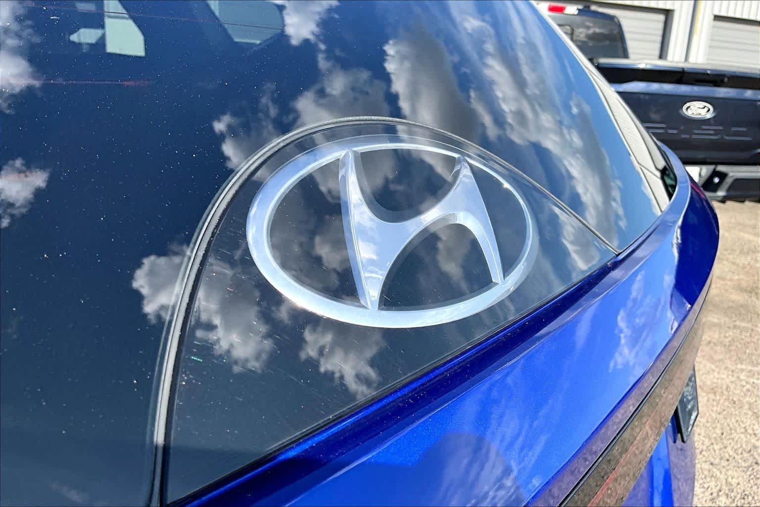Used 2023 Intense Blue Hyundai SEL image 31