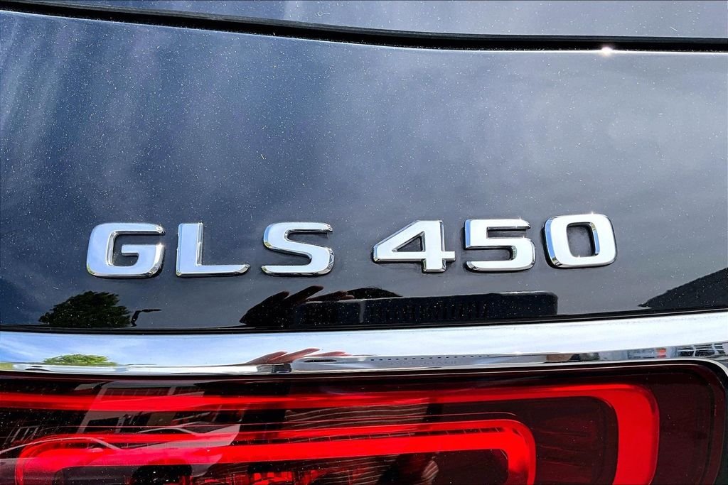 Certified Used 2022 Black Mercedes-Benz GLS 450 image 33