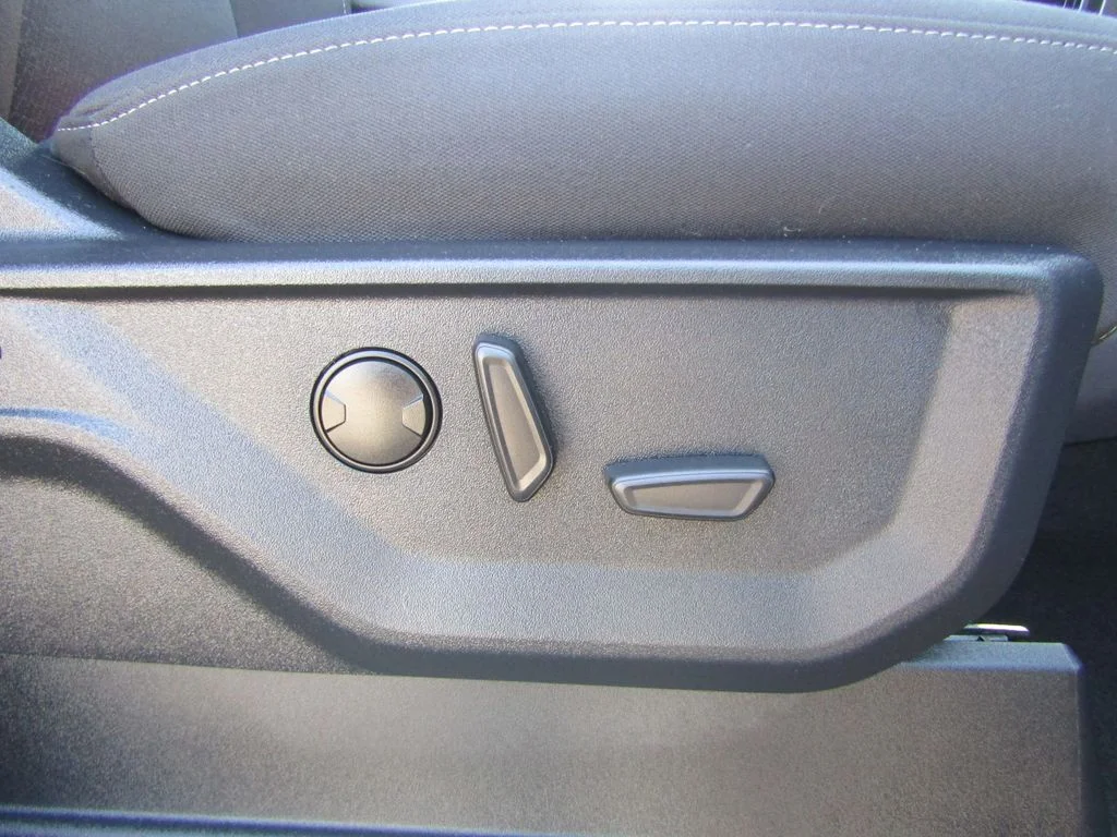 Certified Used 2024 Agate Black Metallic Ford XLT image 41