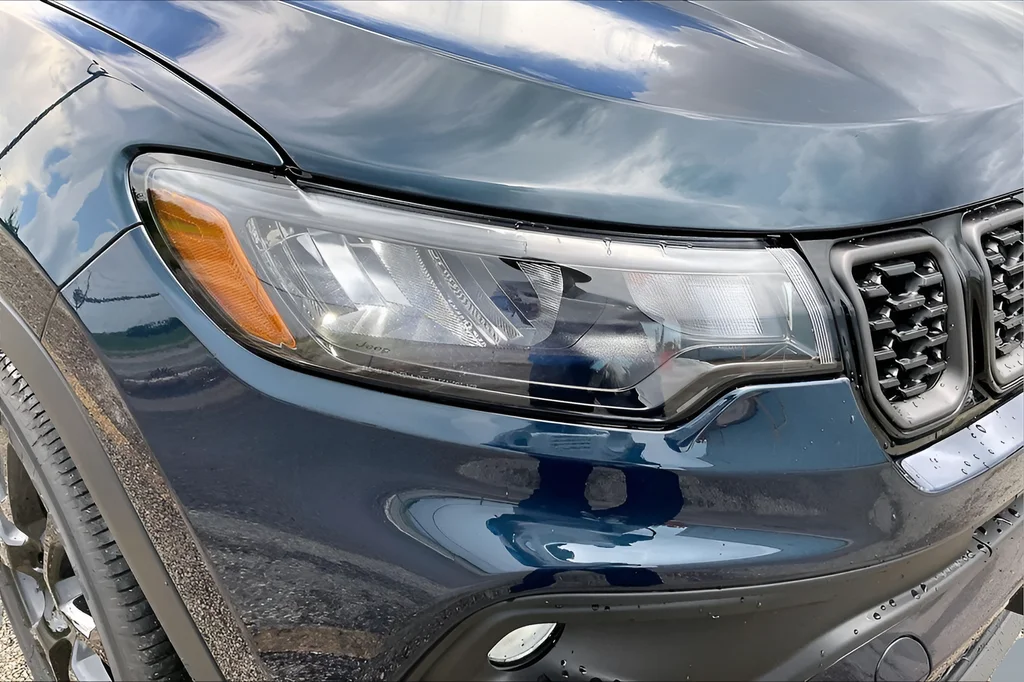 New 2026 Fathom Blue Pearl Coat Jeep Latitude image 17