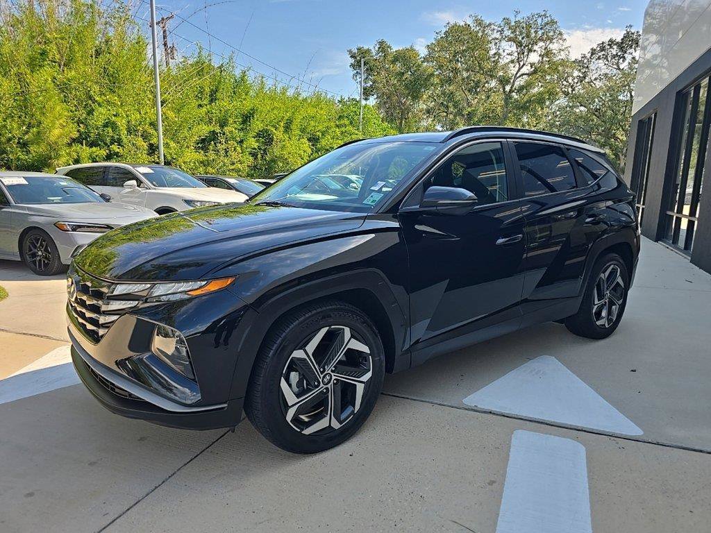 Used 2023 Black Hyundai SEL image 10