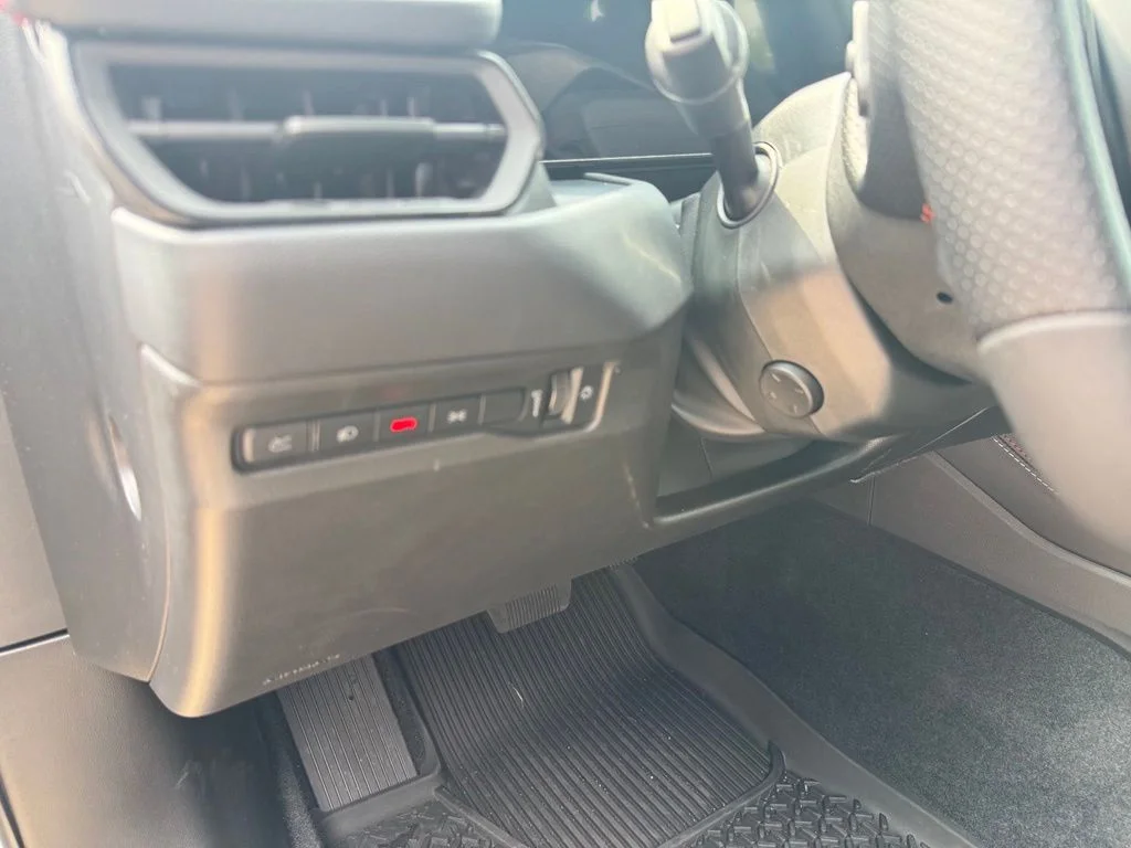 New 2027 White Knuckle Exterior Paint Dodge R/T Plus image 22