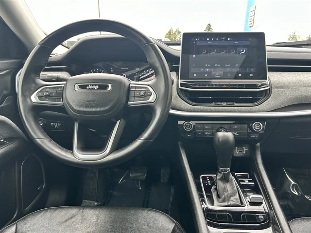 Used 2022 Blue JEEP Latitude Lux image 2