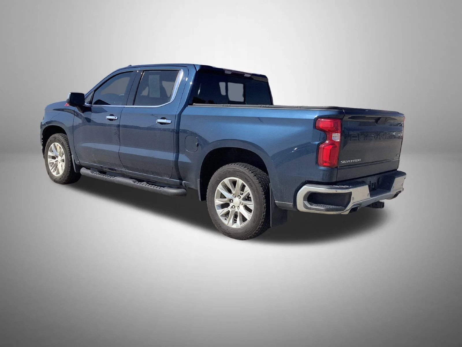 Used 2021 Blue Chevrolet LTZ image 2