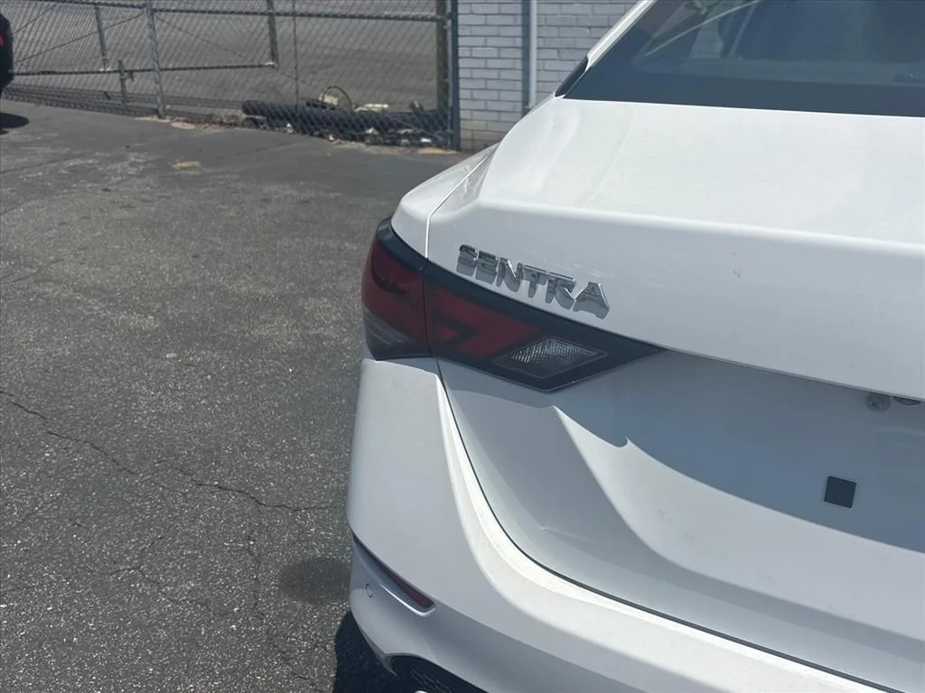 Used 2025 White Nissan SV image 9