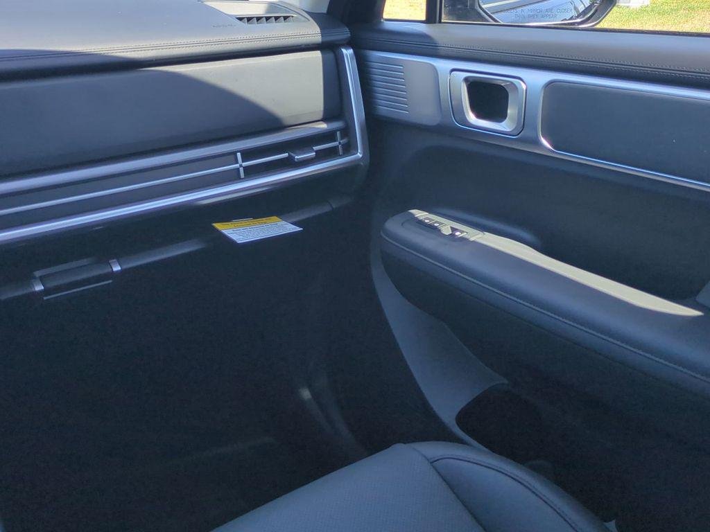 New 2026 Black Hyundai SEL image 21