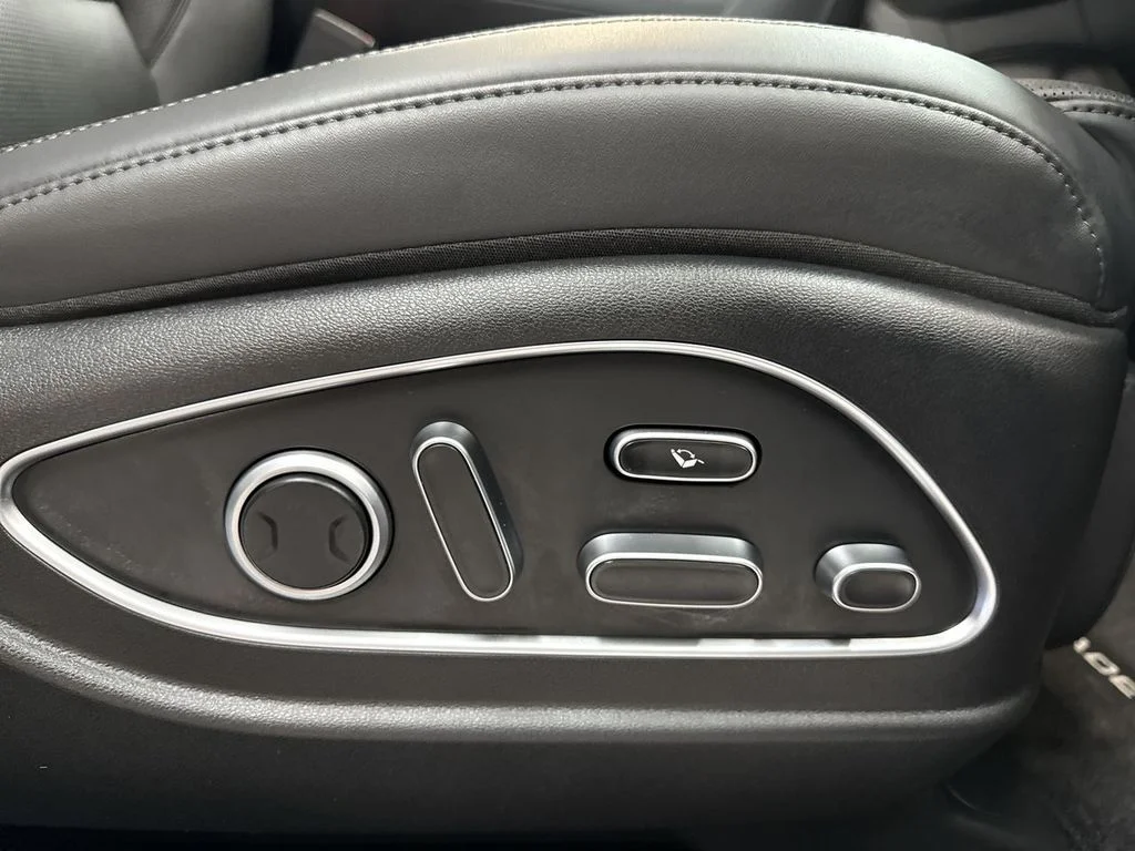 Used 2026 Abyss Black Hyundai Calligraphy image 19