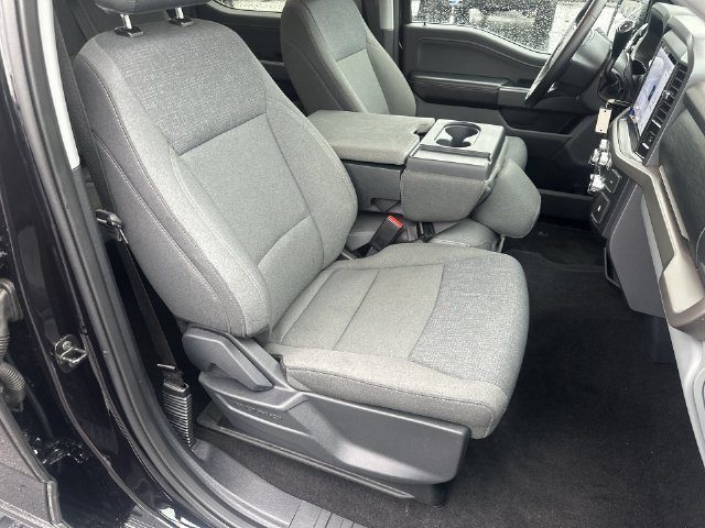 Used 2025 Black Ford XLT image 26