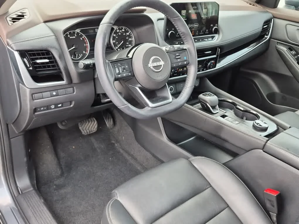 Used 2023 Gun Metallic Nissan SL image 11