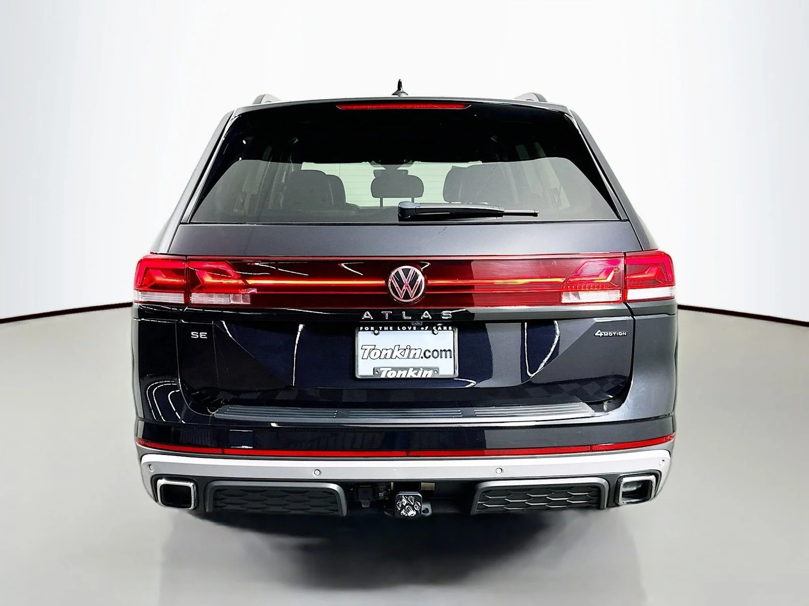 Used 2024 Deep Black Pearl Volkswagen 2.0T Peak Edition SE w/Technology image 7