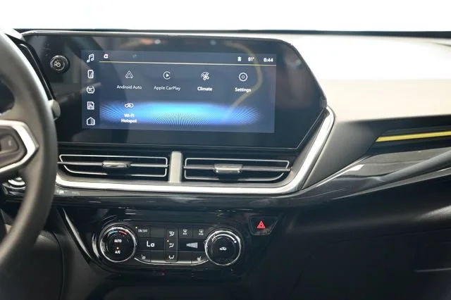 2026 Chevrolet Trax Activ - Photo 14