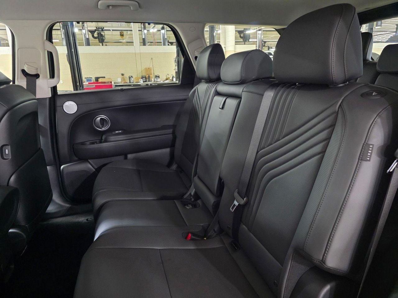 New 2027 Abyss Black Pearl Hyundai Blue SEL 8P image 15