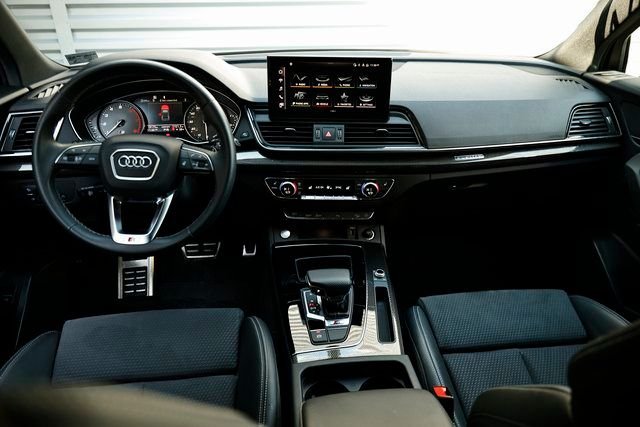 Certified Used 2024 Mythos Black Metallic Audi Premium image 25