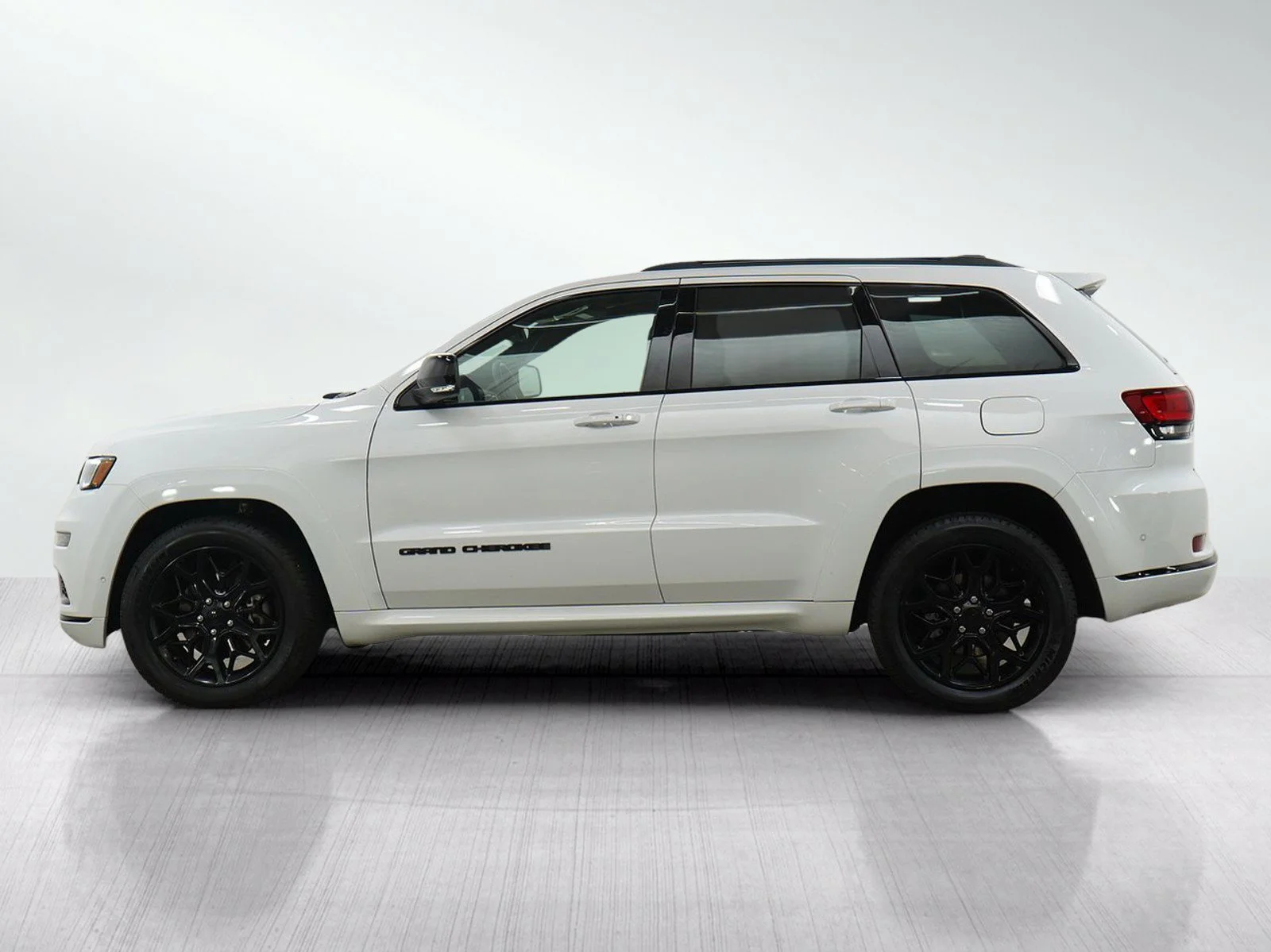 Used 2021 Jeep Grand Cherokee Limited X with VIN 1C4RJFBT4MC627822 for sale in Hopkins, Minnesota