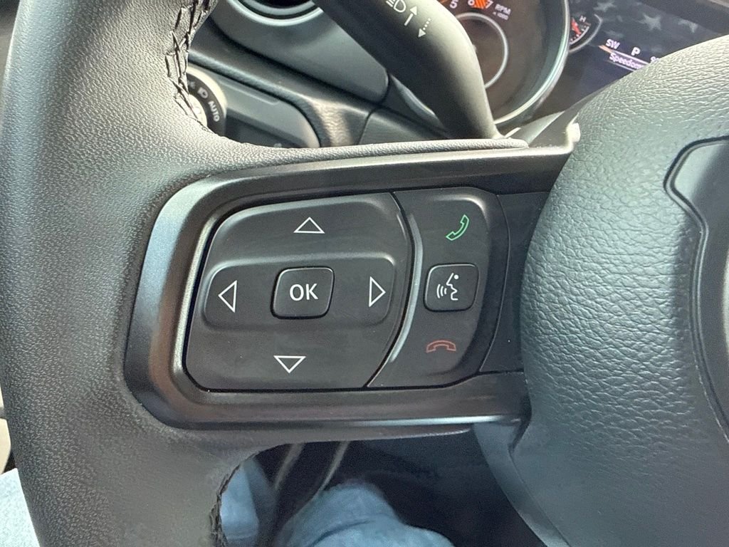 Used 2023 White Jeep Sport S image 27