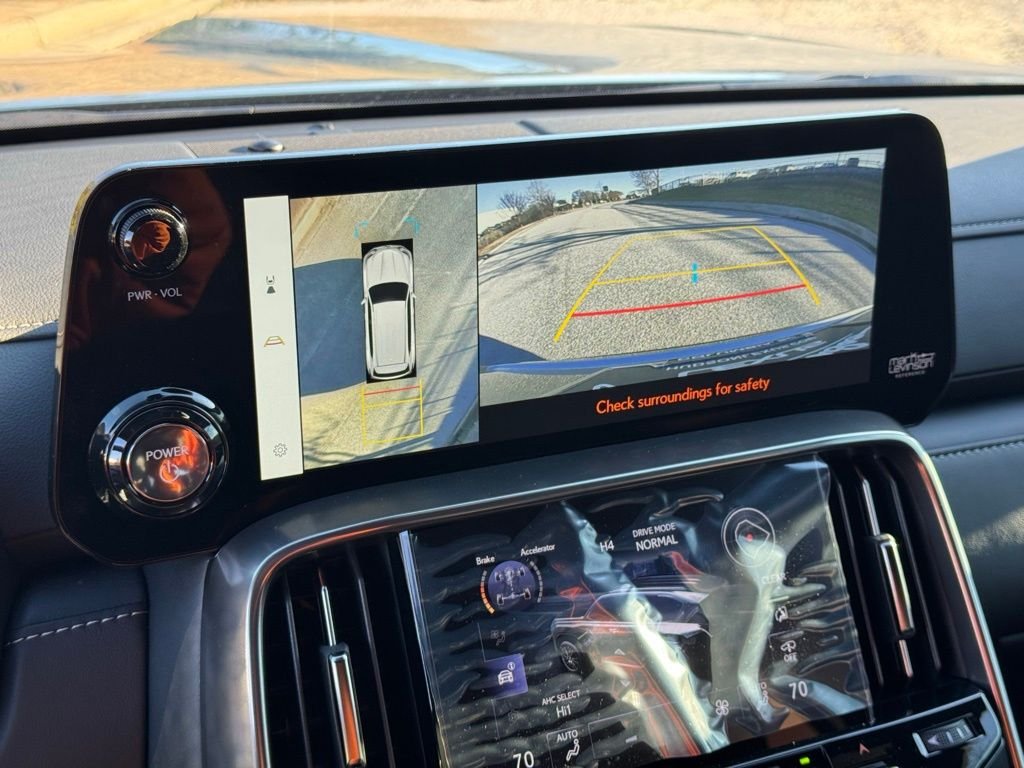 2025 Lexus LX 700h Luxury - Photo 4