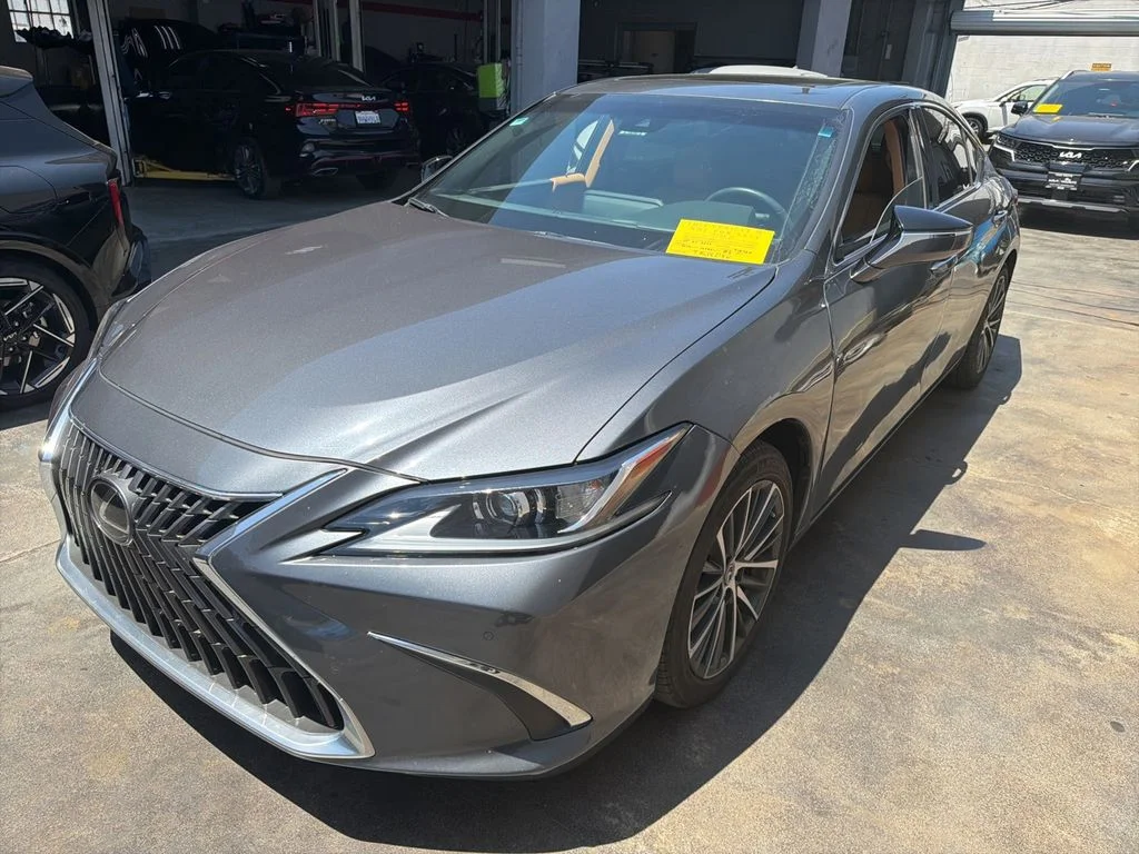 Used 2024 Gray Lexus 350 image 1