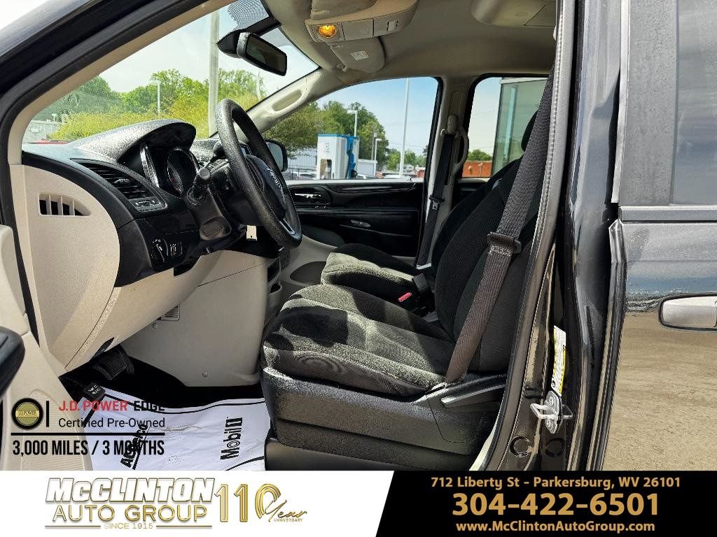 Used 2019 Black Dodge SE image 11