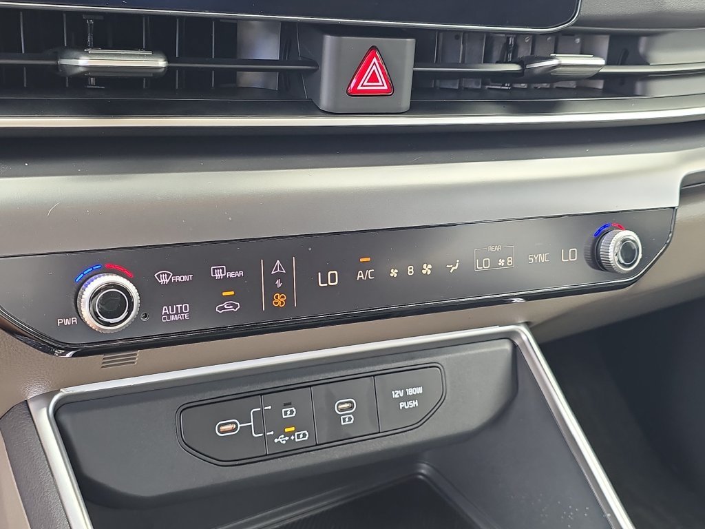 Certified Used 2026  Kia LX image 25