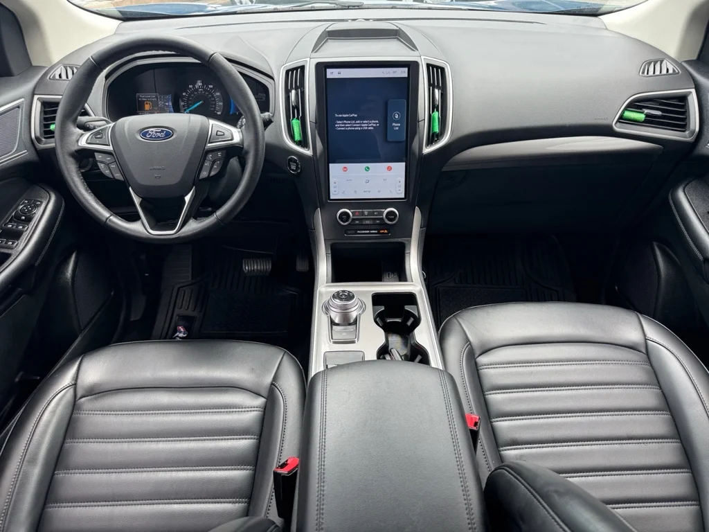 Used 2024 Blue Ford SEL image 14