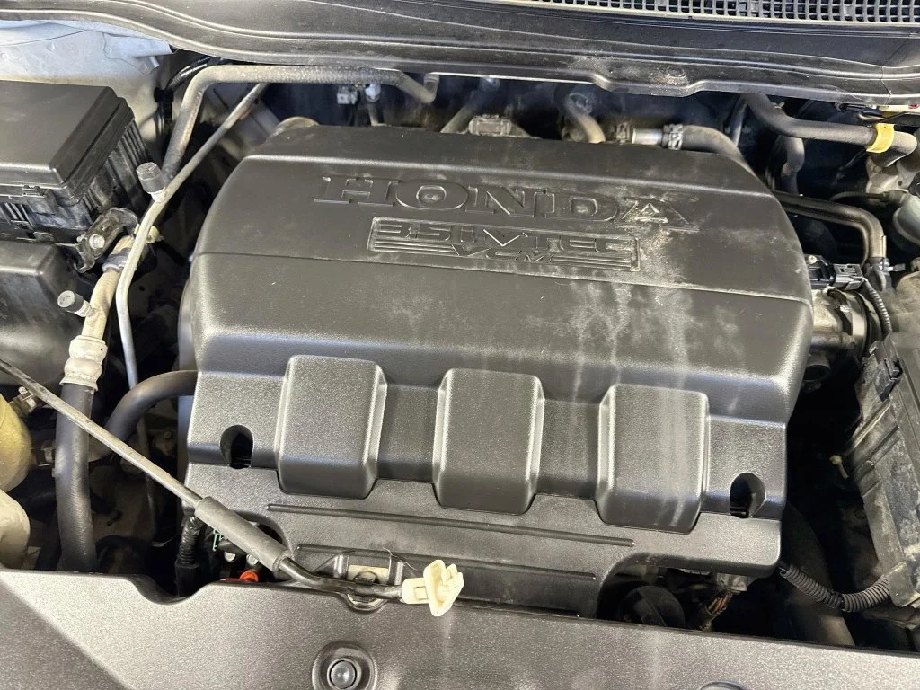 Used 2015 White Honda EX-L image 40
