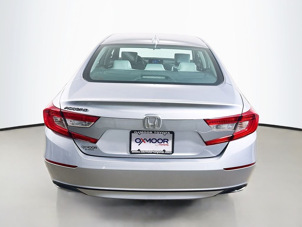 Used 2020 Lunar Silver Metallic Honda LX image 6