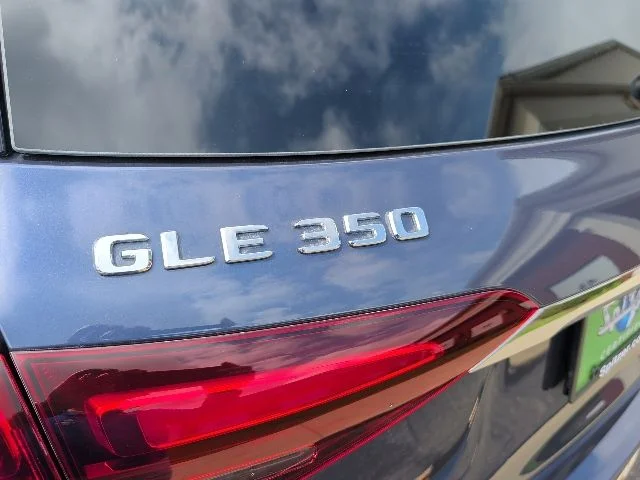 Used 2024 Twilight Blue Metallic Mercedes-Benz GLE 350 image 9