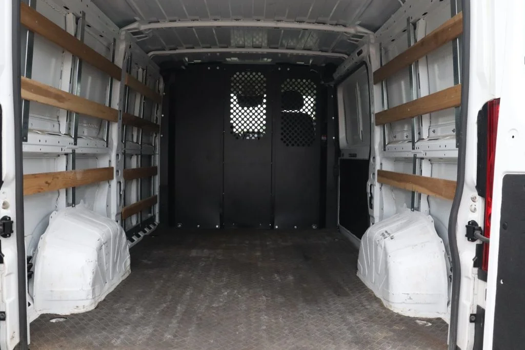 Used 2025 White Ram Base image 24