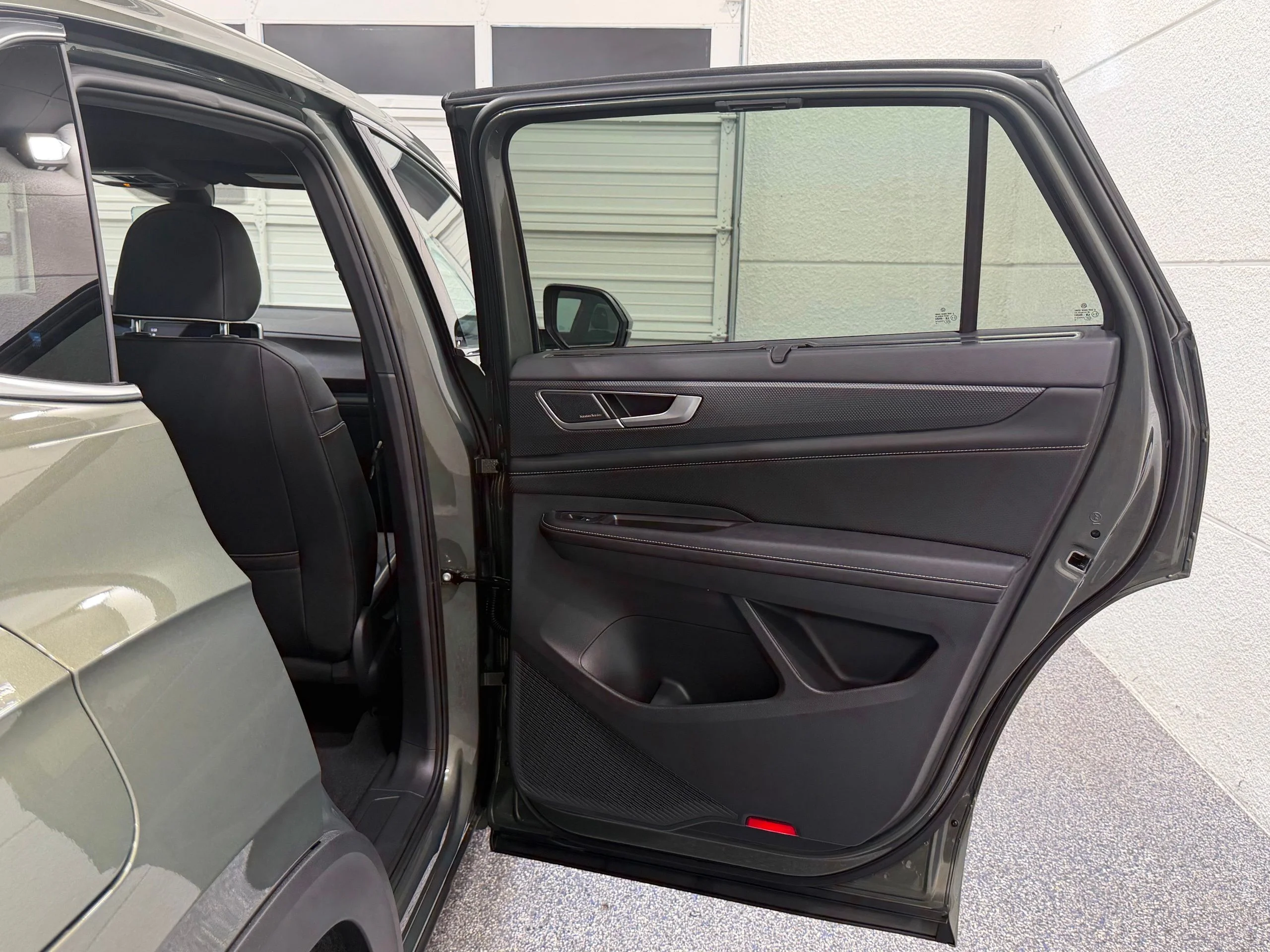 New 2026  Volkswagen 2.0T SEL Premium R-Line image 27