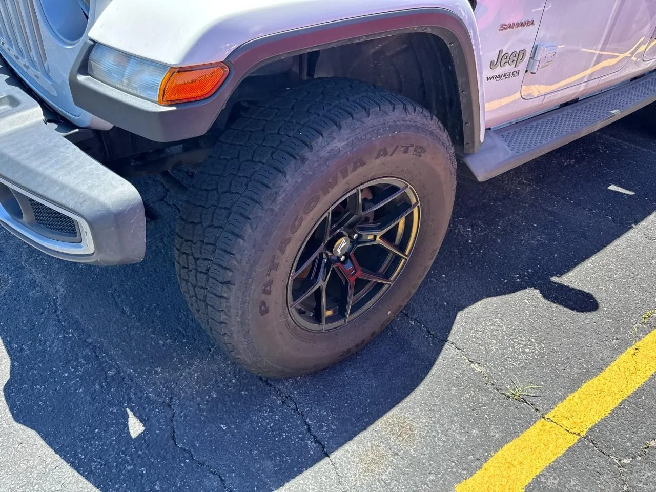 Used 2019 Bright White Clearcoat Jeep Sahara 4x4 image 5