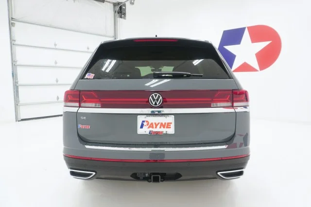 New 2026 Pure Gray Volkswagen 2.0T SE w/Technology image 6