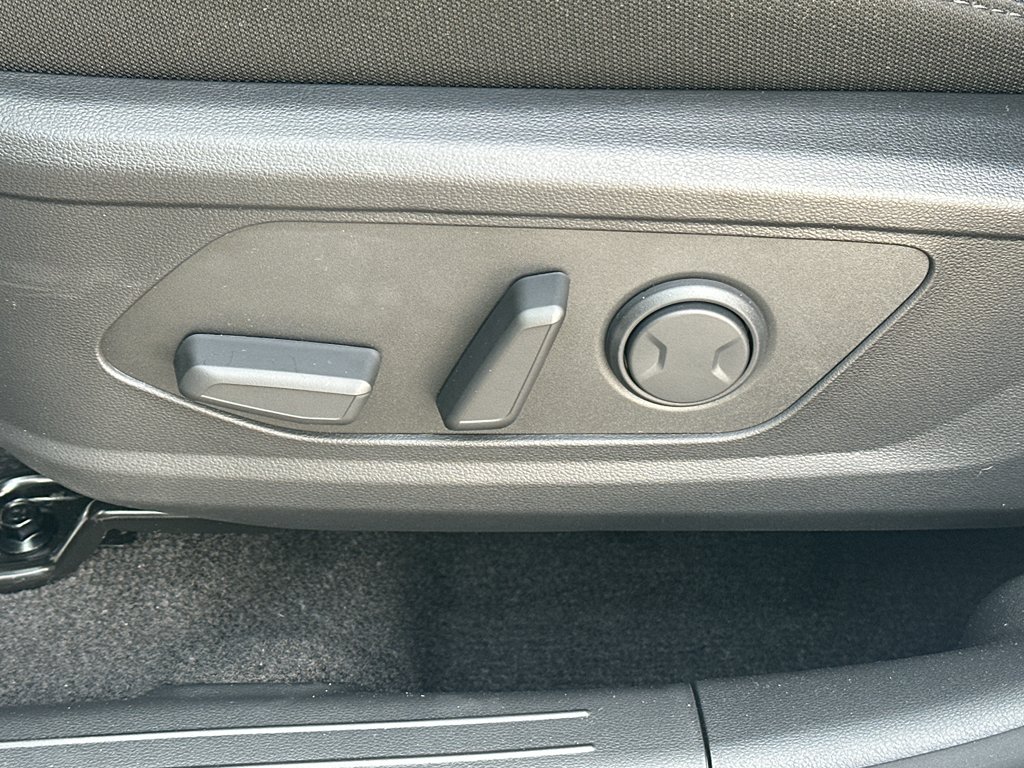 New 2026 Creamy White Pearl Hyundai SEL image 29