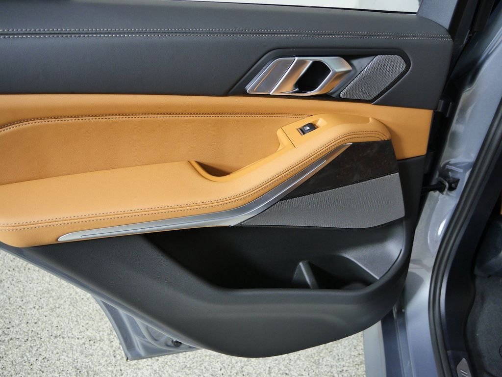 New 2026 Skyscraper Grey Metallic BMW xDrive40i image 30