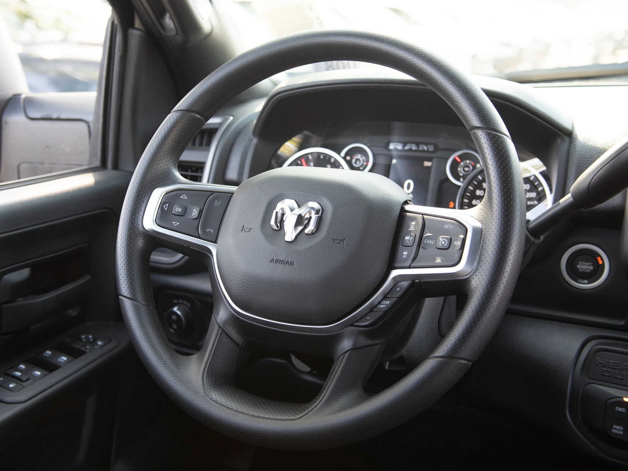 New 2026 White RAM Tradesman*, 12 Inch Screen, Apple CarPlay, 5th Wheel Prep image 12
