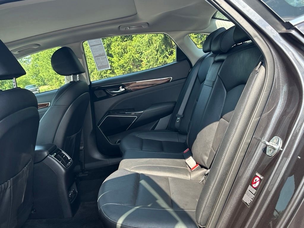 Used 2019 Gray Kia Technology image 18