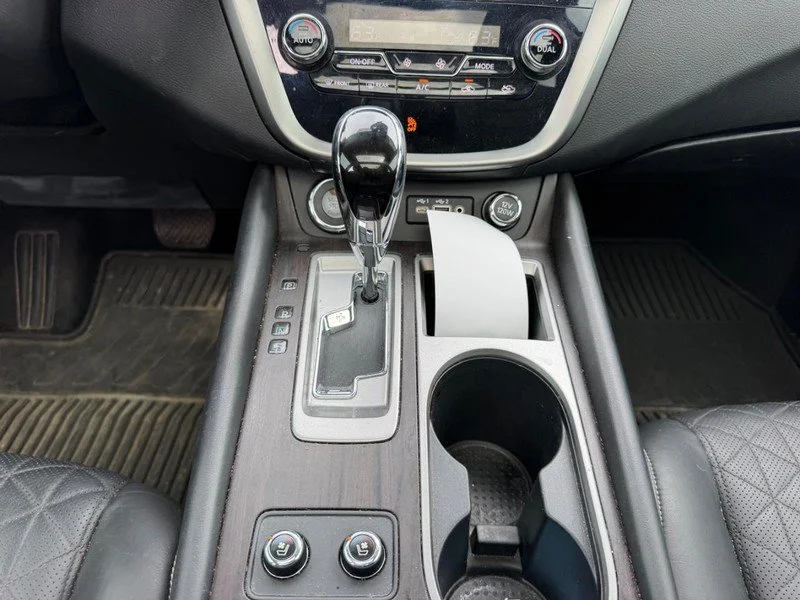 Used 2023 Gray Nissan Platinum image 16