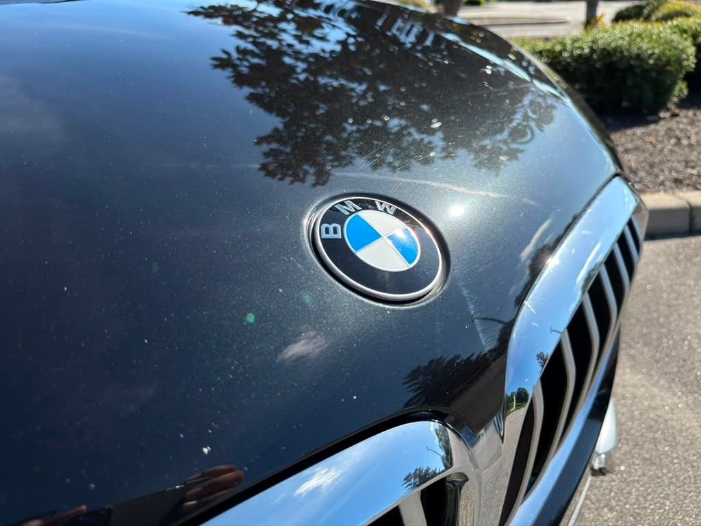 Used 2020 Black BMW xDrive40i image 27