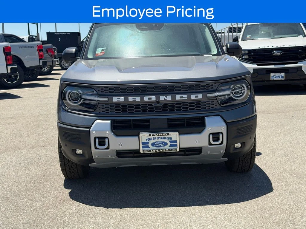 New 2025 Carbonized Gray Metallic Ford Badlands® image 2